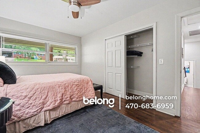 Photo - 2511 Susan Ln SW