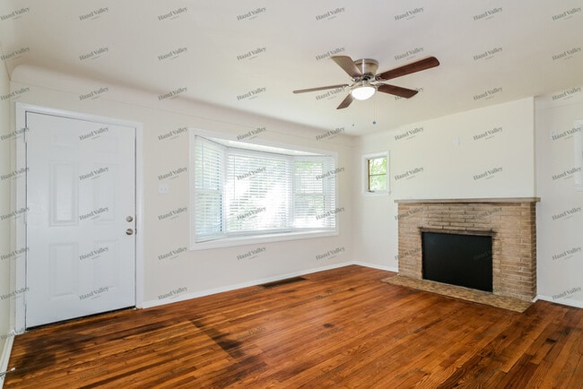 Photo - 6515 Heintz Rd