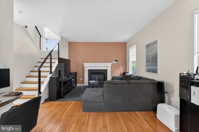 Photo - 33 Lindley Dr