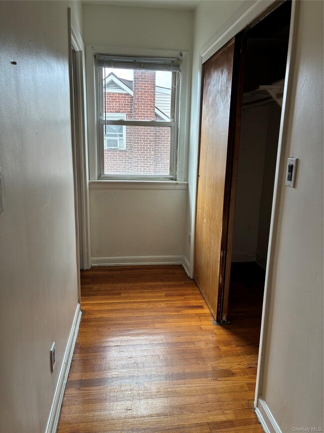 Photo - 105 Wakefield Ave Unit 3