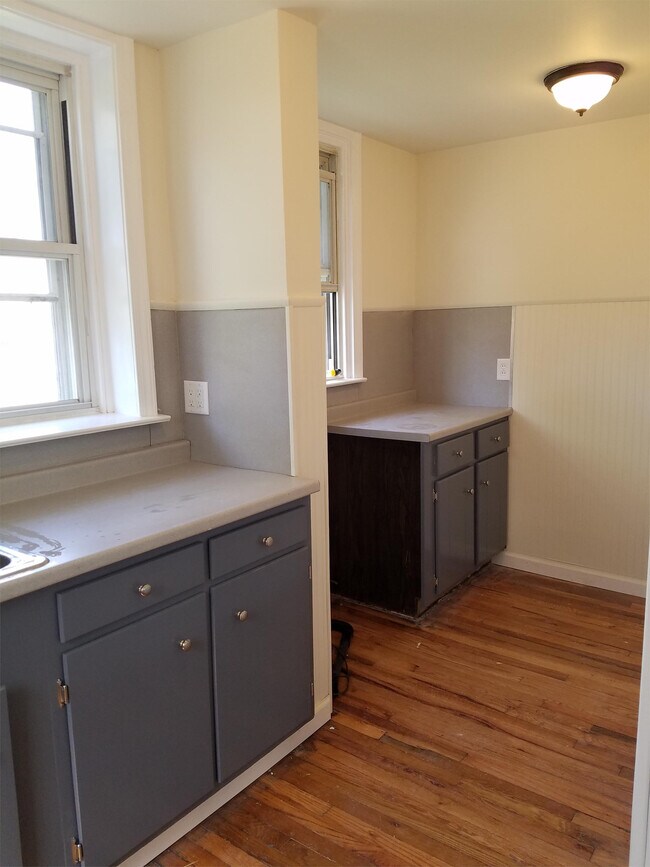 Photo - 1935 E Pennsylvania St