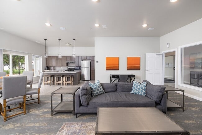 Windsor Heights Apartments
