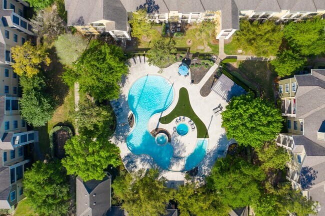 Aerial Pool View - Sola Westchase Rental