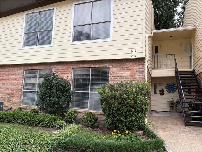 Photo - 14515 Wunderlich Dr Unidad 811