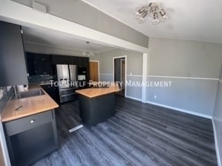 428 S 6th Ave E