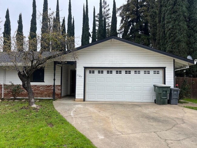 Photo - 1701 Gray Ave