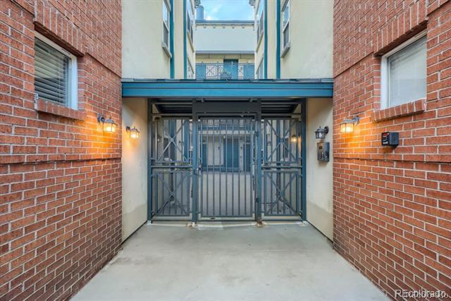 Photo - 1747 N Pearl St Unit 205