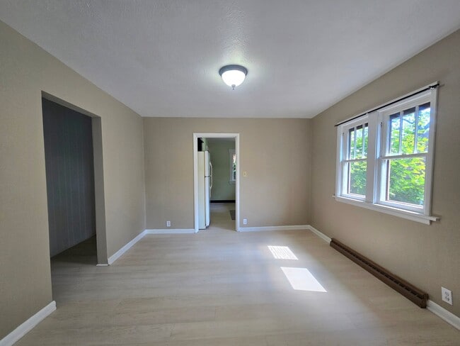 Photo - 23 Stayman St