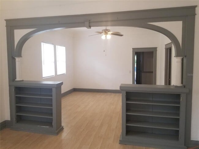 Photo - 2107 W Chestnut St