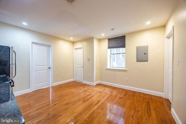 Photo - 4710 Chestnut St Unidad 2A Rental