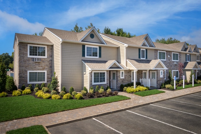 Fairfield Townhouses at Holtsville