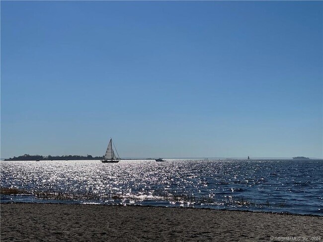 Photo - 29 Soundview Dr