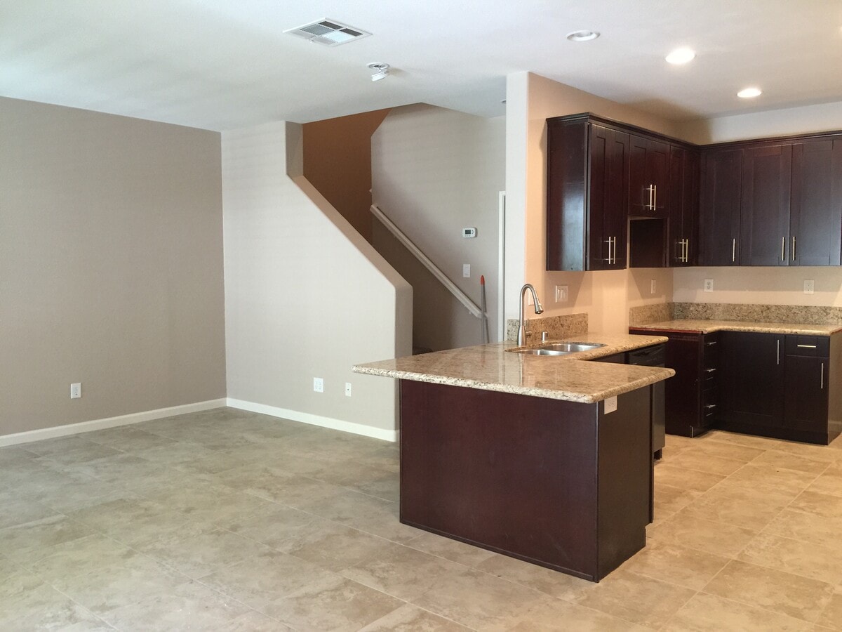 Photo - 1126 Latigo Cv