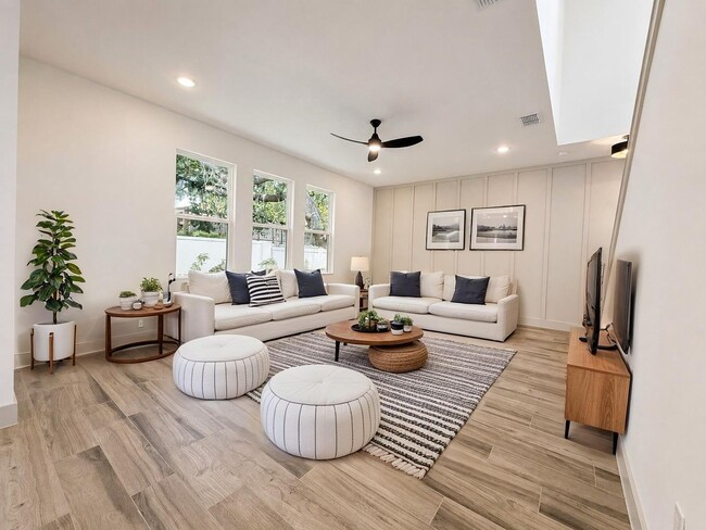 Photo - 724 Ellwood Ave