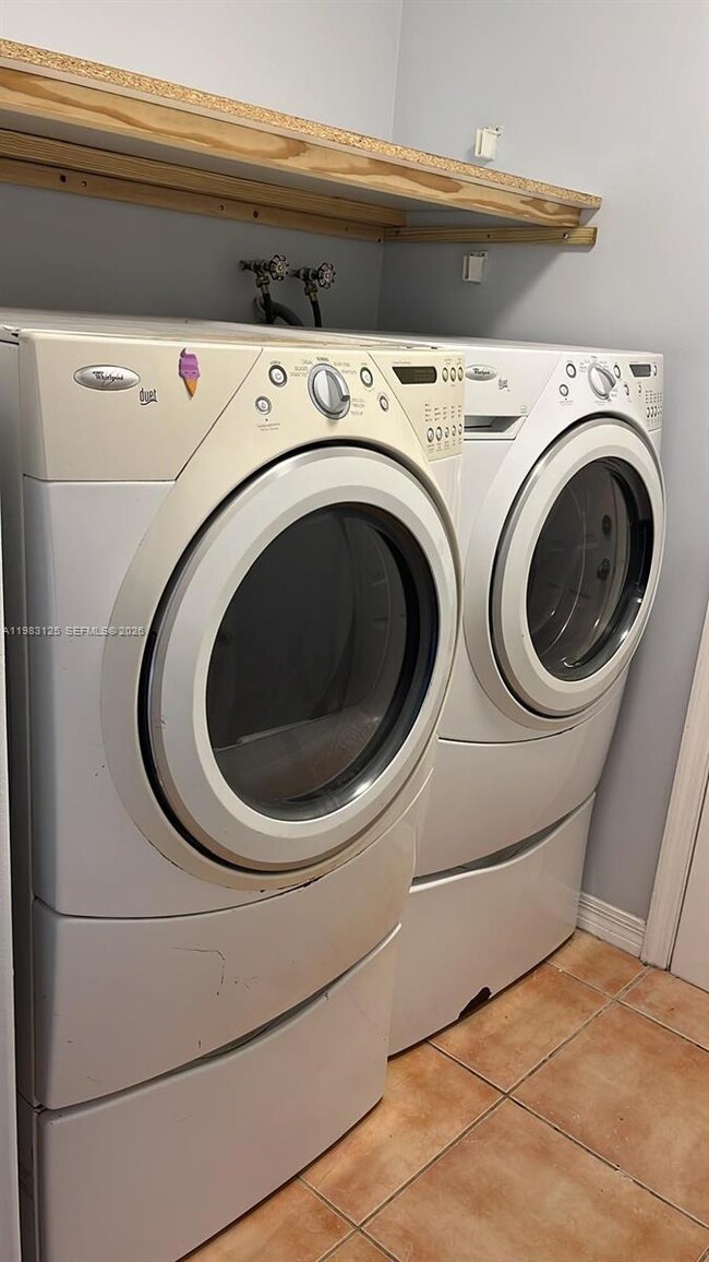 Photo - 16424 SW 73rd Terrace