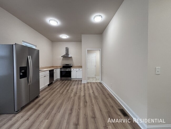 Photo - 106 Ridgeway St