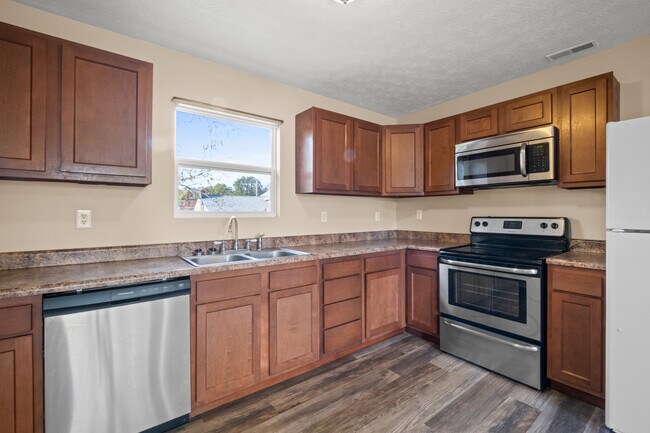 Photo - 34 Private Road 15