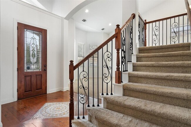 Photo - 16113 Ozarks Path