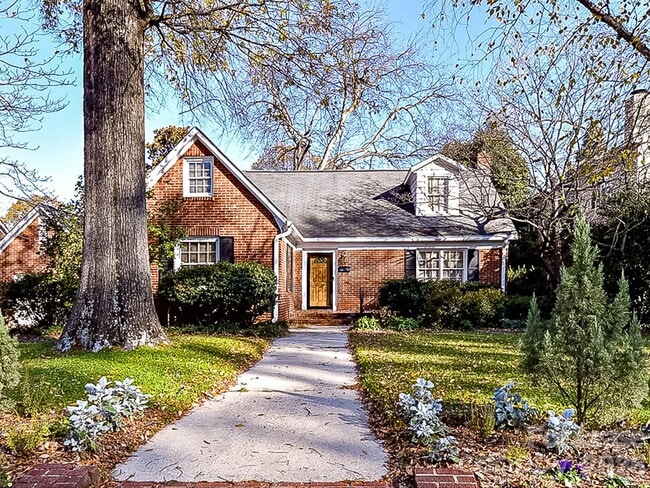 Photo - 711 Mt Vernon Ave