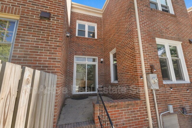 Photo - 435 W Princess Anne Rd