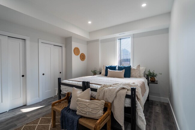 Photo - 930 Marion Ave