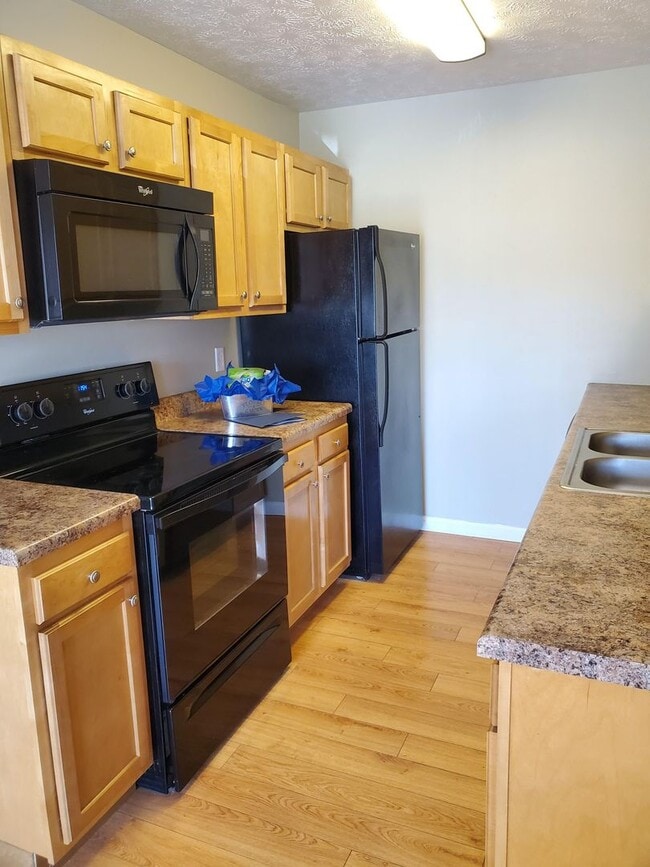 Candlewood Apartment Homes