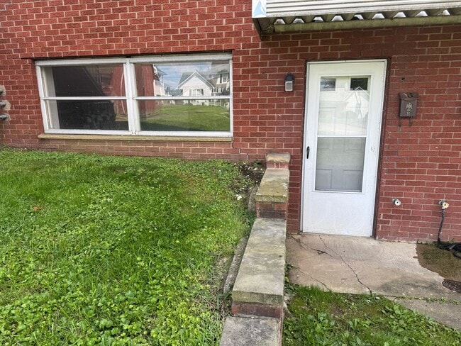 Photo - 2204 6th Ave Unit Apt B
