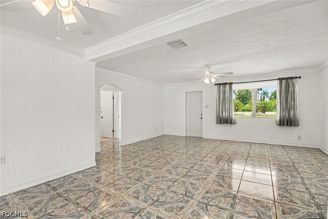 20 Estate Dr