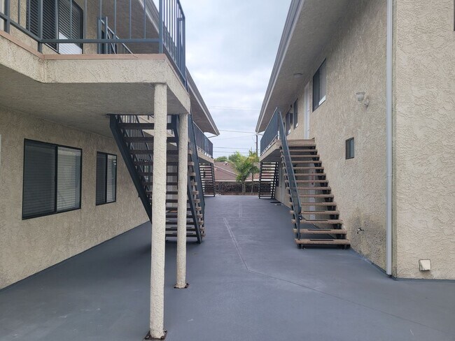 Photo - 12521 Grevillea Avenue