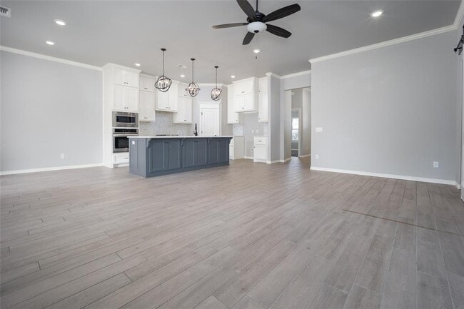 Photo - 508 NW 199th St