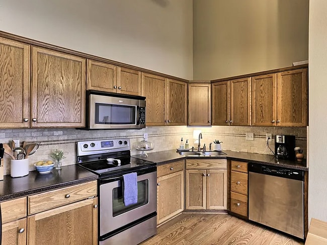 Photo - 5724 Derry Dr