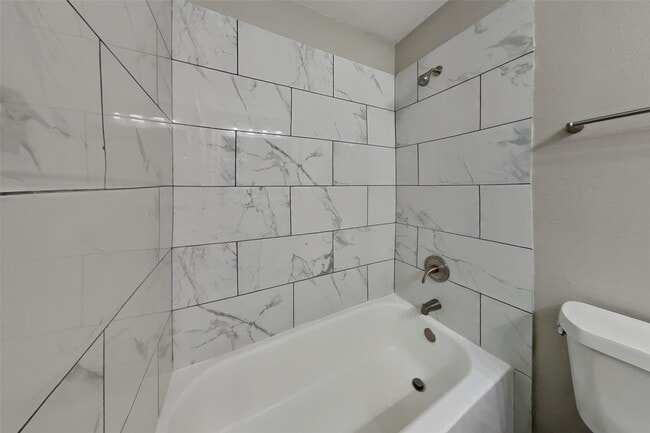 Photo - 2527 Anthony-Hay Ln