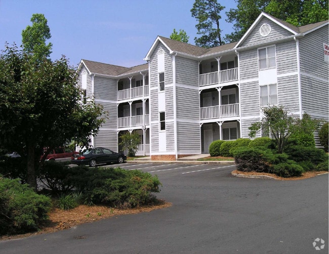 Forest Pointe Apartments