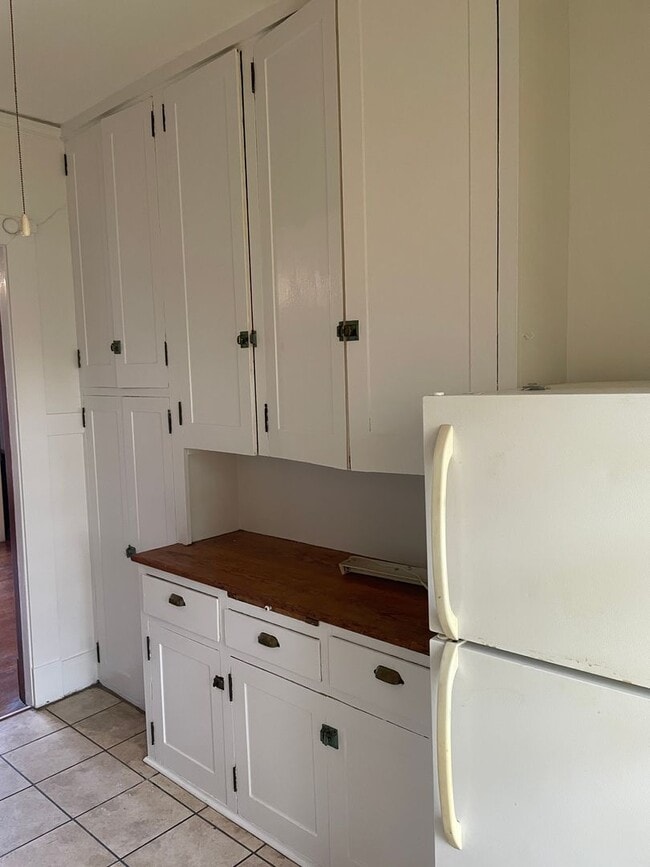 Photo - GrandAveW302-6 Unit GrandAveW302_6