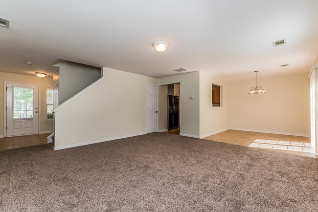 Photo - 2740 Mayfair Dr