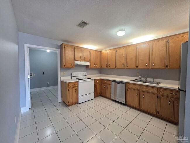 Photo - 914 Rentz Ave
