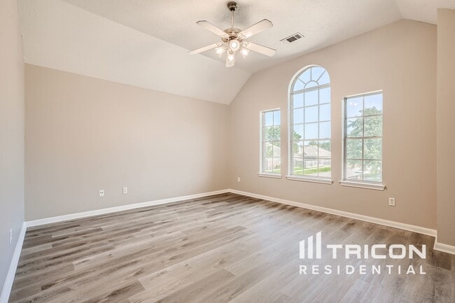 Photo - 2311 Daneswood Ct
