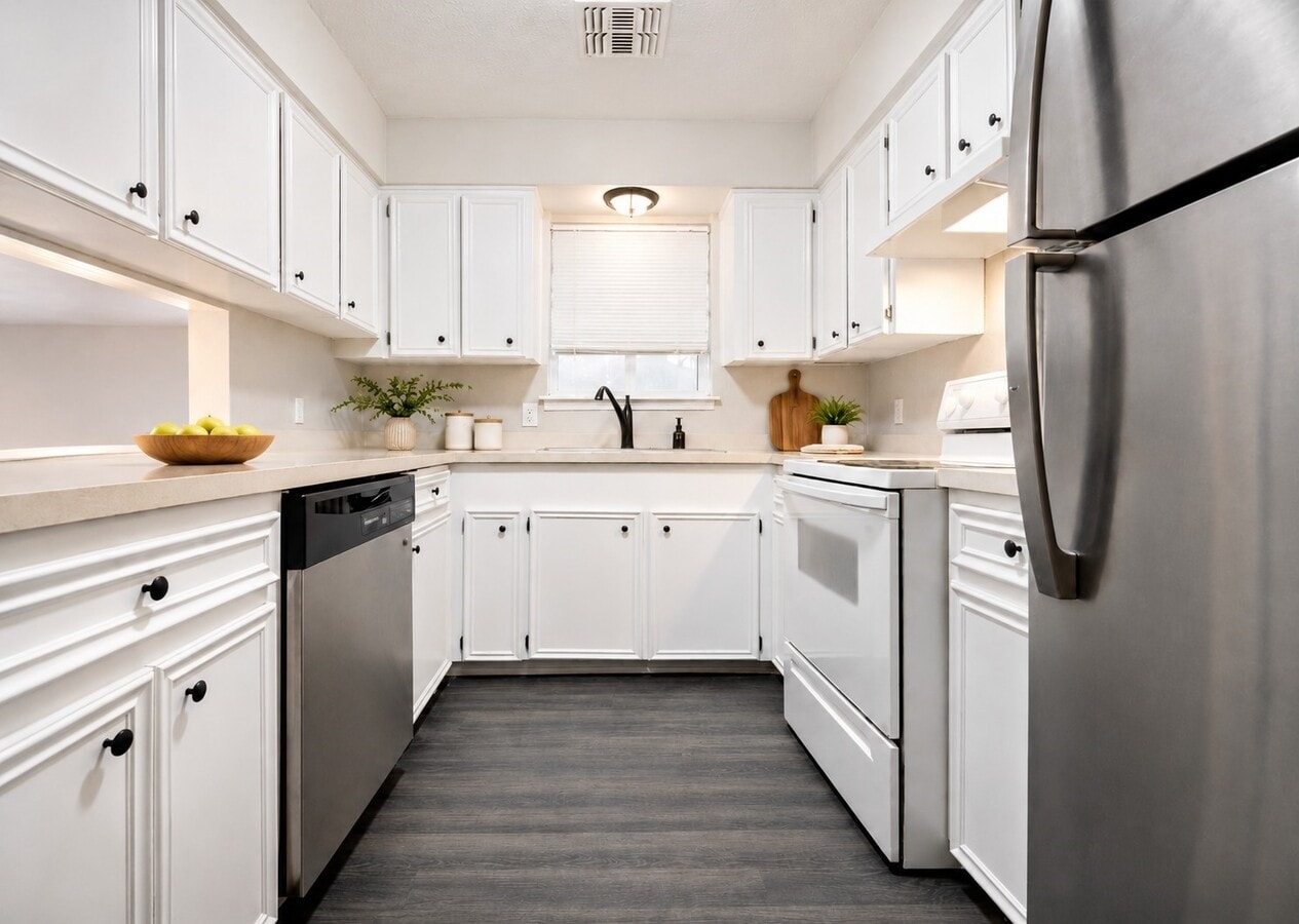 Photo - 600 Price Dr
