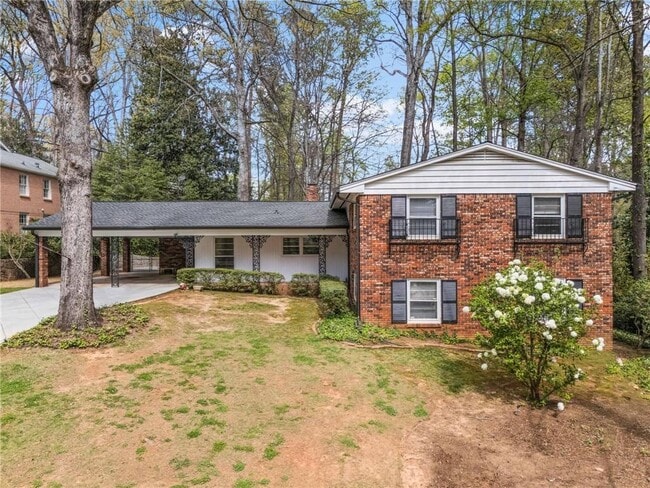 Photo - 274 Land O Lakes Ct NE