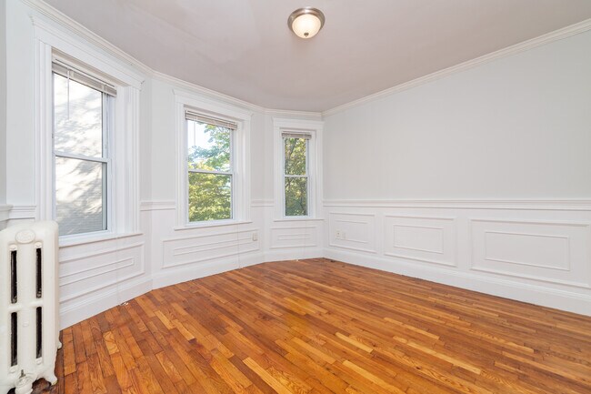 25 Worthington St