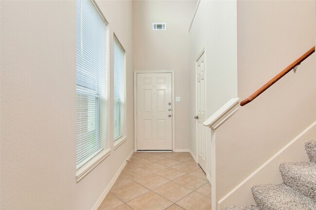 Photo - 16518 Strathmore Manor Ln