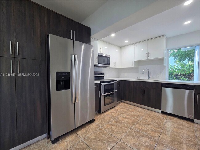 Photo - 6240 SW 21st St Unidad 6240
