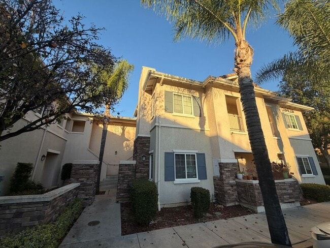 Building Photo - 26426 Arboretum Way Unit #802