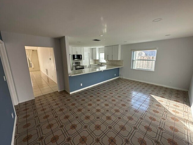 Photo - 3291 SW 4th St