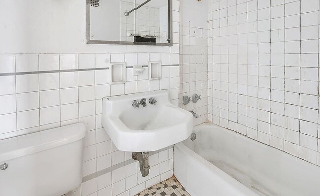 Photo - 61-45 98th St Unit 14