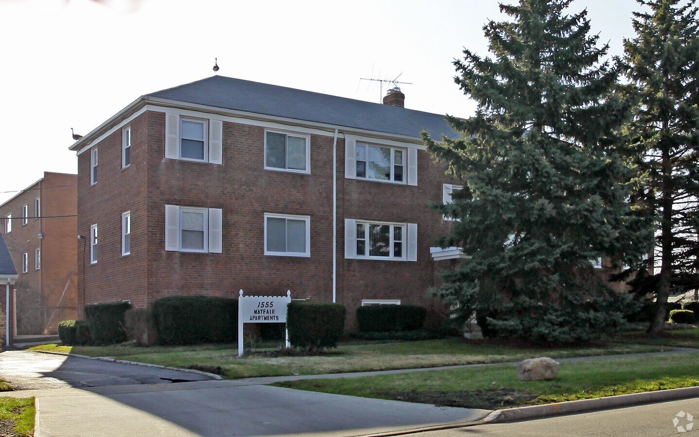 Mayfair Apartments - Mayfair Apartments