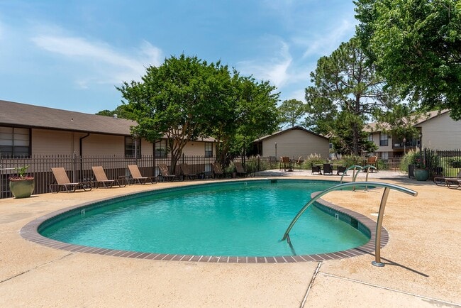 Lakeshore Landing Apartments