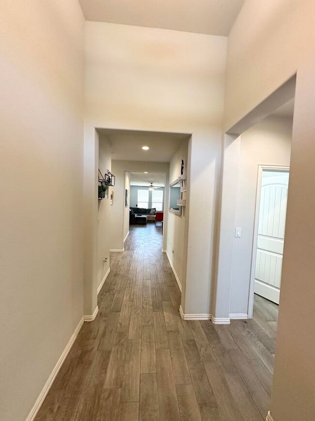 Photo - 4 Bed 2 Bath For Rent