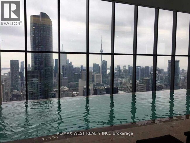 Photo - 7 Grenville St Unit 1705