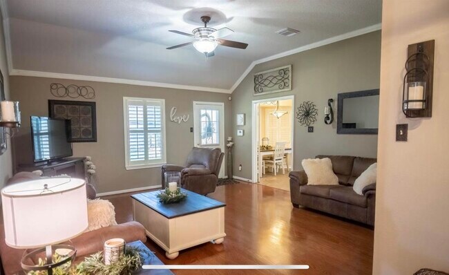 Photo - 4803 Black Stone St